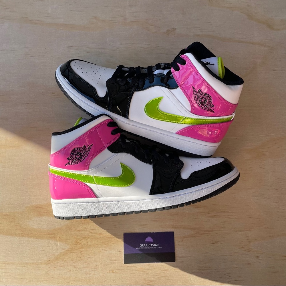NEW - Air Jordan 1 Mid SE Cyber Active Fuschia 11